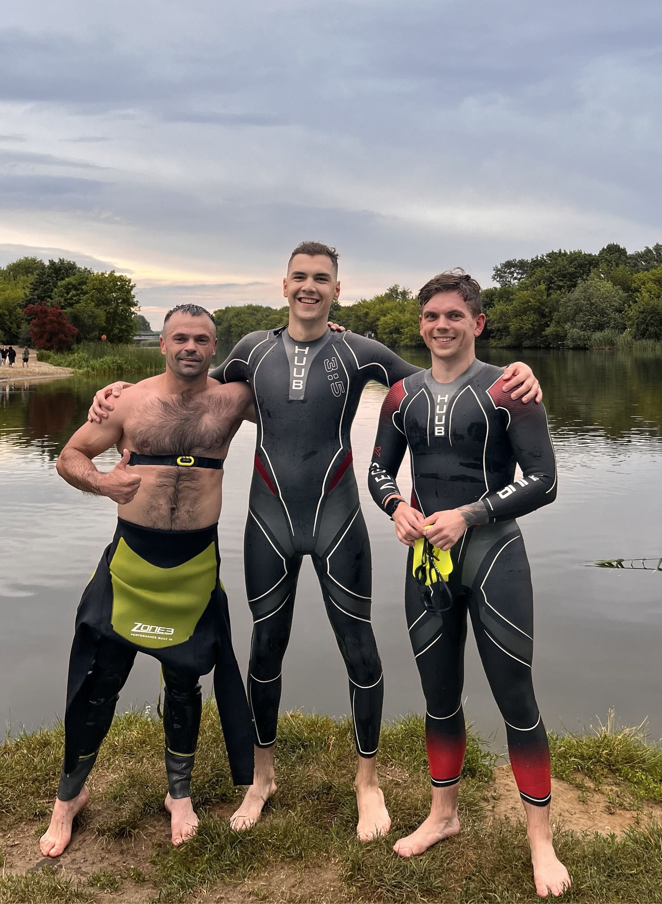 Open water nad jeziorem